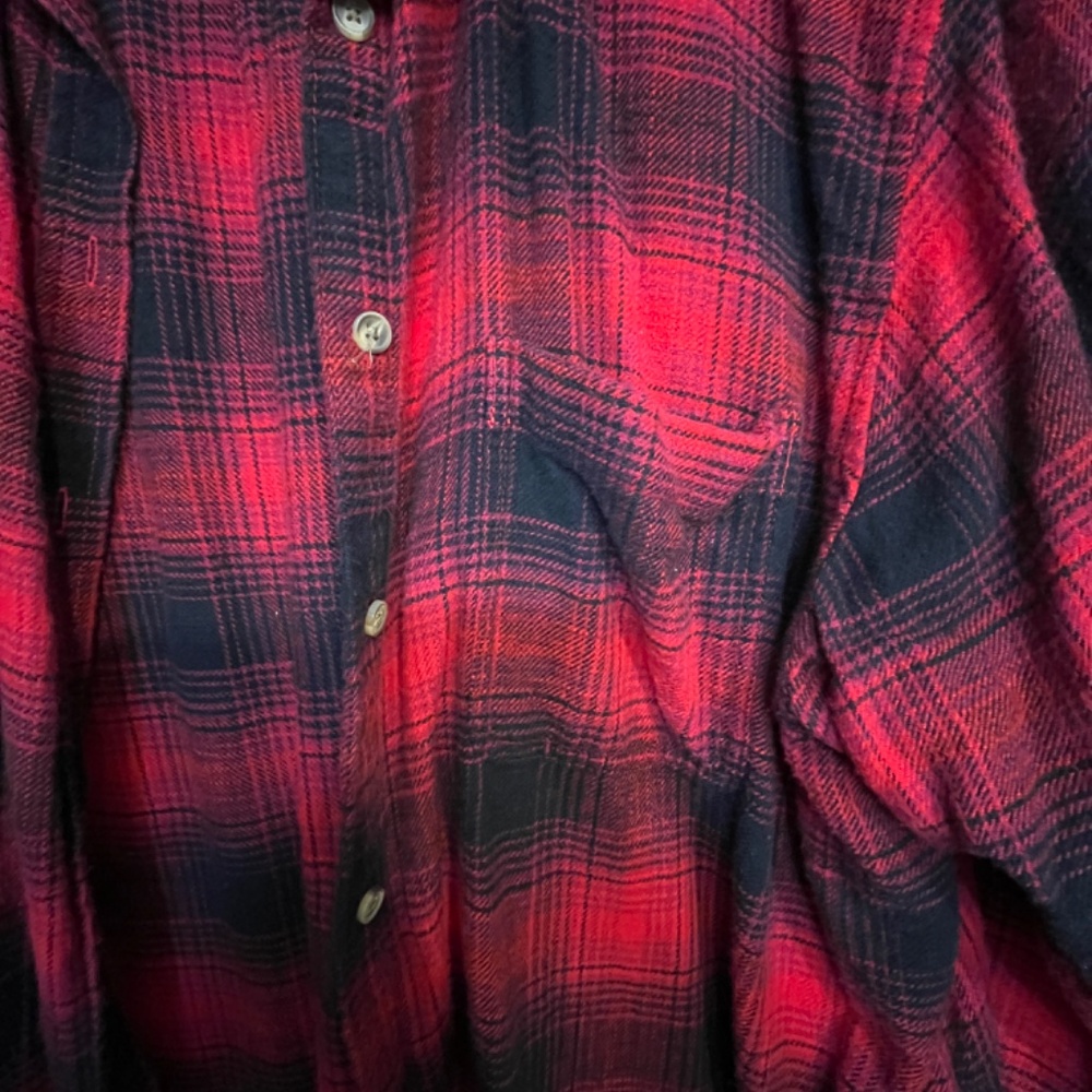 Red American Eagle Boyfriend Fit Button Down Flan… - image 4